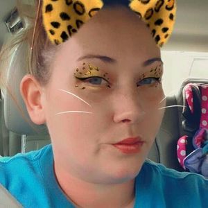 Meet your Posher, Chrissy